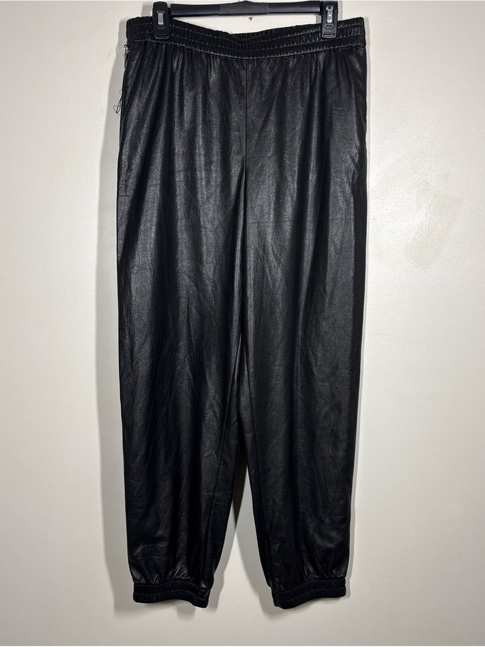 Babaton Aritzia L Pants Faux Leather High Rise Joggers Black Pull On 28 in